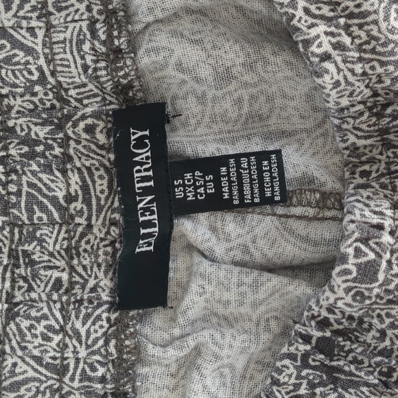 Shorts - Picture 2 of 4